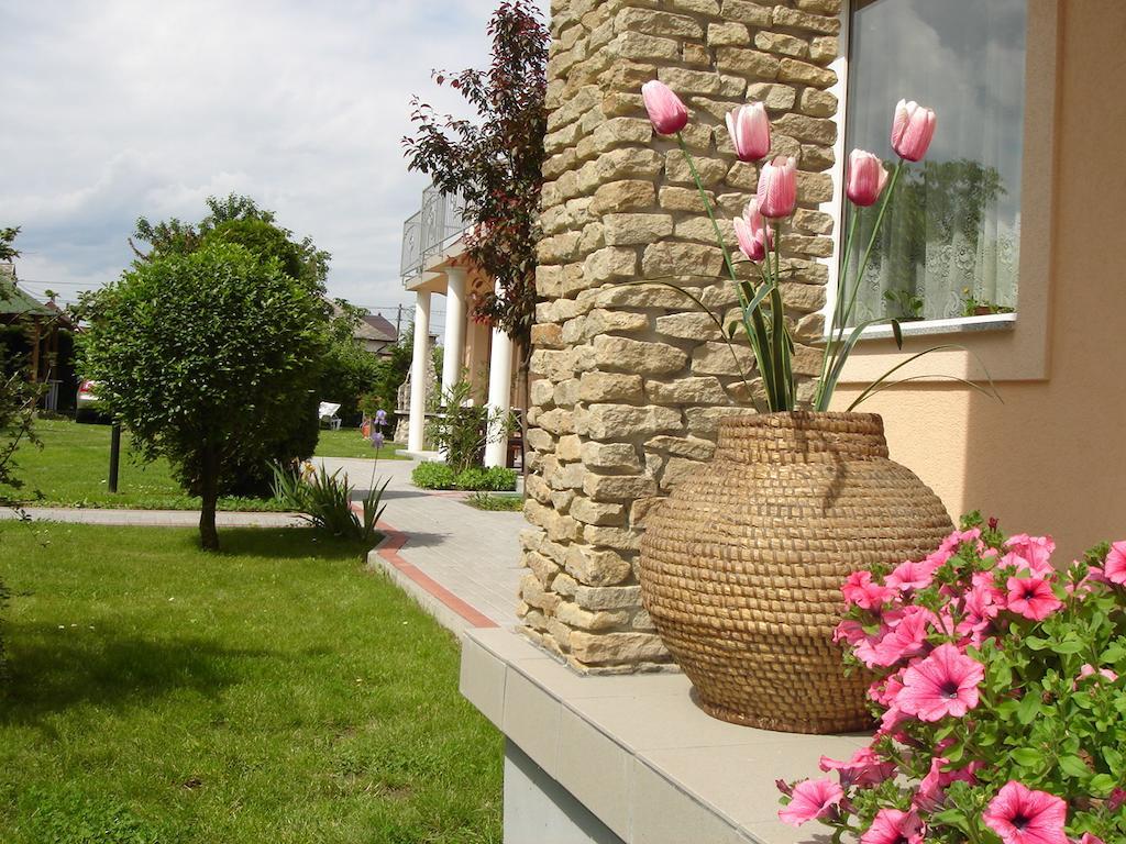 Villa Monika Kestel Dış mekan fotoğraf