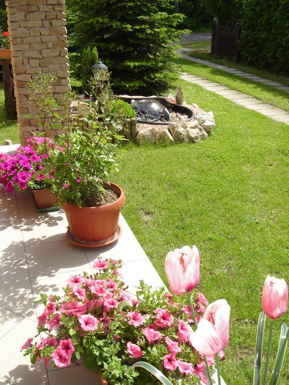 Villa Monika Kestel Dış mekan fotoğraf