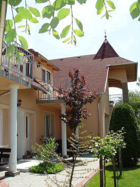 Villa Monika Kestel Dış mekan fotoğraf